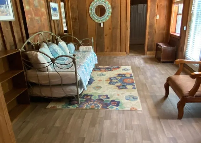 2br-bay Access-wifi-pet-friendly Holiday home